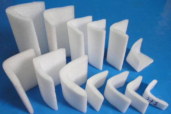 珍珠棉批發(fā)廠家：珍珠棉片材在包裝材料方面有什么特點嗎？